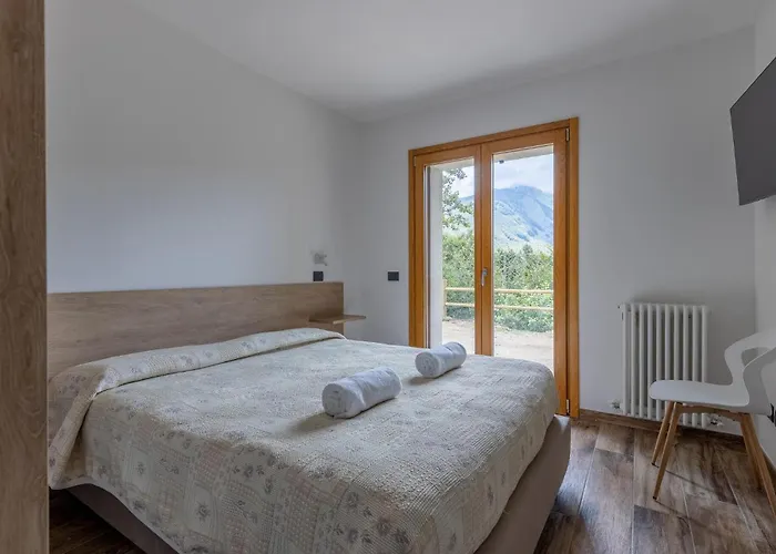 Lovely In Passo Del Cerreto Cerreto Laghi